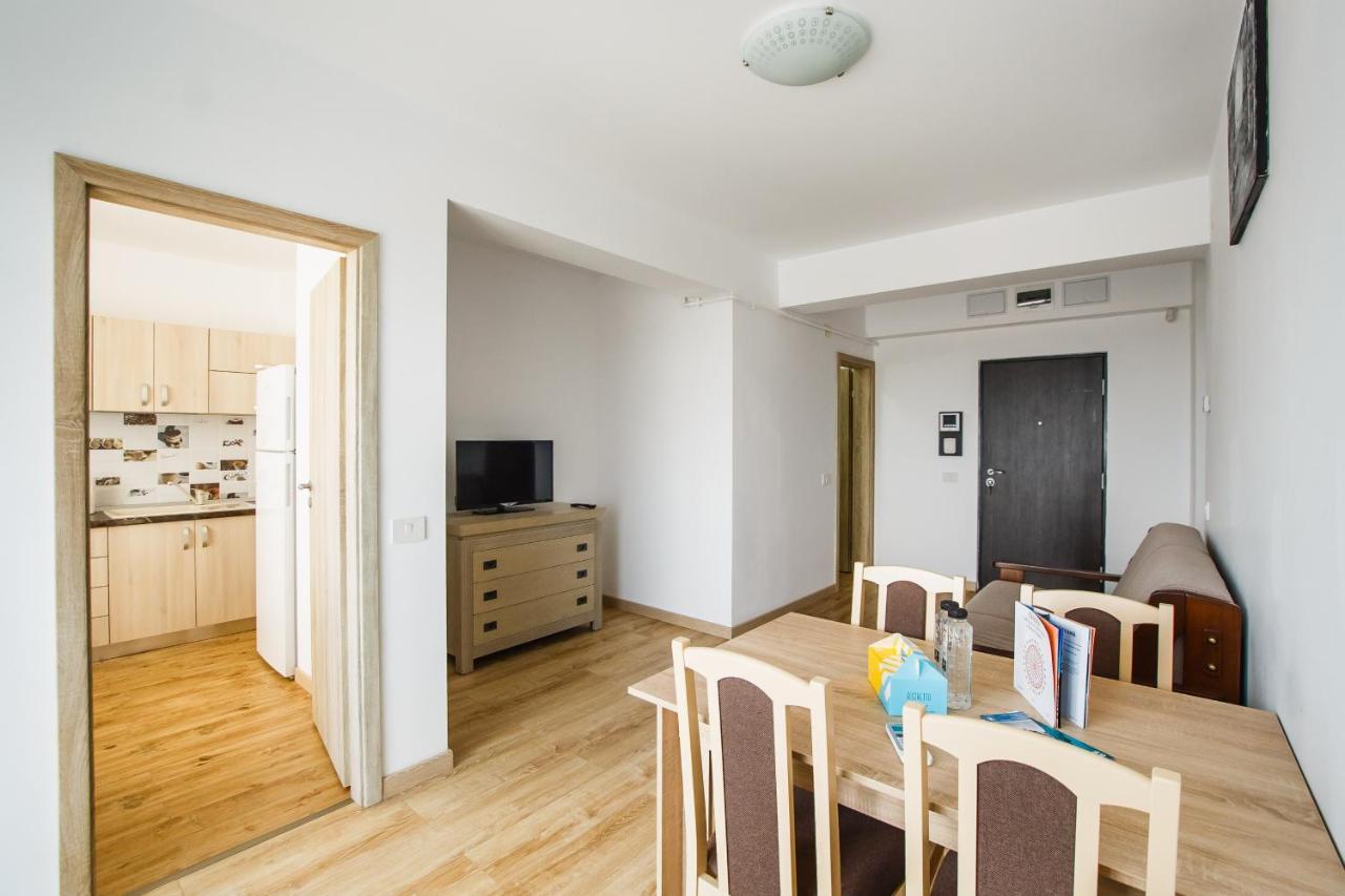 Sunny View 2 Bedroom Central Apartment Oradea Buitenkant foto
