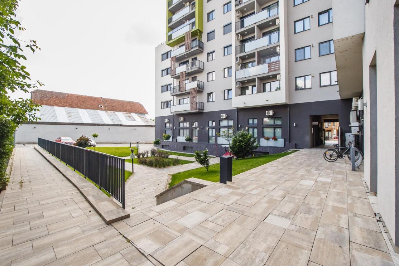 Sunny View 2 Bedroom Central Apartment Oradea Buitenkant foto
