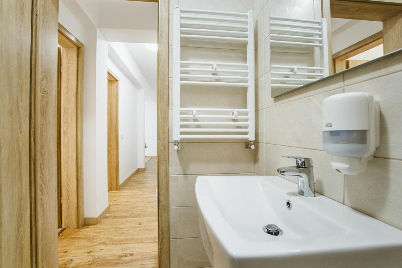 Sunny View 2 Bedroom Central Apartment Oradea Buitenkant foto