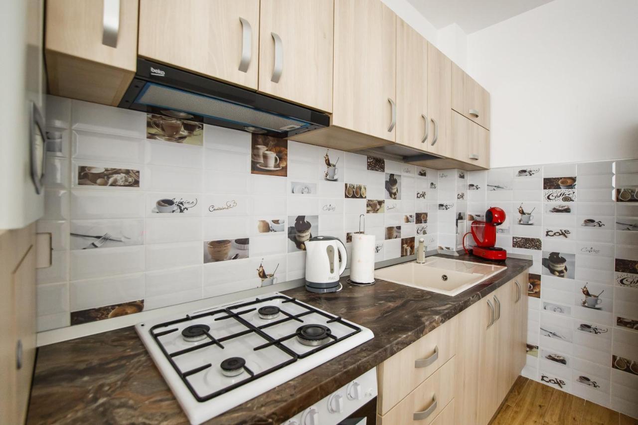 Sunny View 2 Bedroom Central Apartment Oradea Buitenkant foto